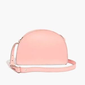 MADEWELL | The Simple Half Moon Crossbody Bag | Peach Pink